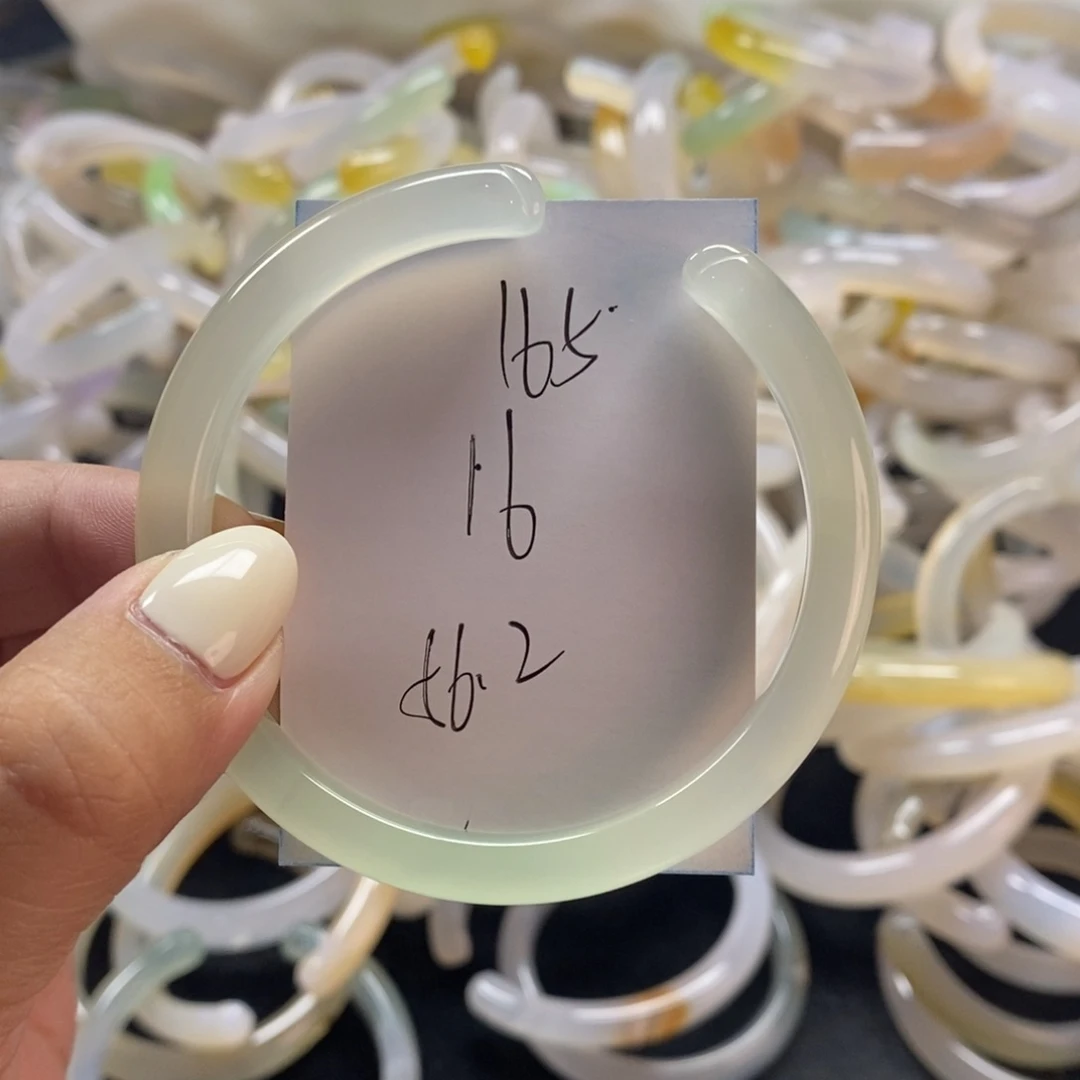 手镯玛瑙/玉髓未镶嵌165