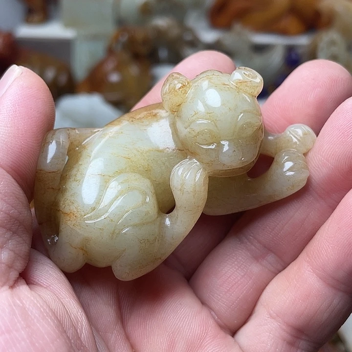 新***都和田玉未镶嵌颈饰