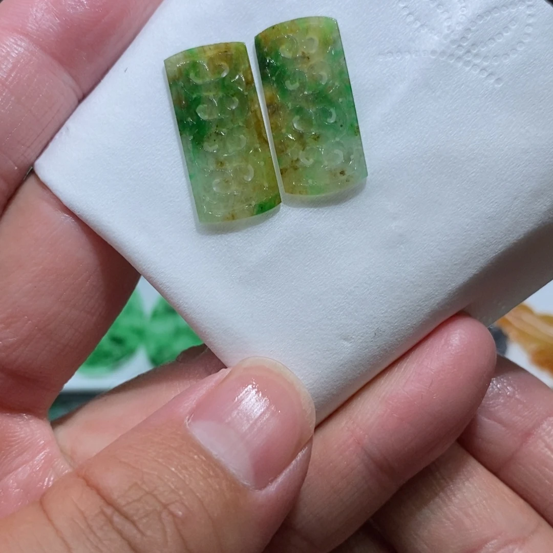 未镶嵌定制翡翠耳饰