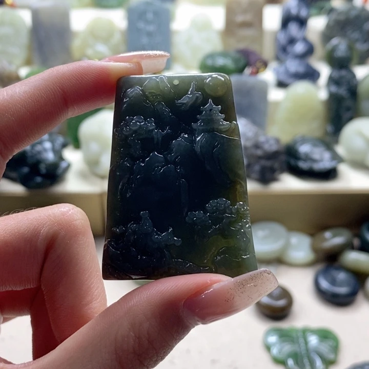 和田玉颈饰未镶嵌