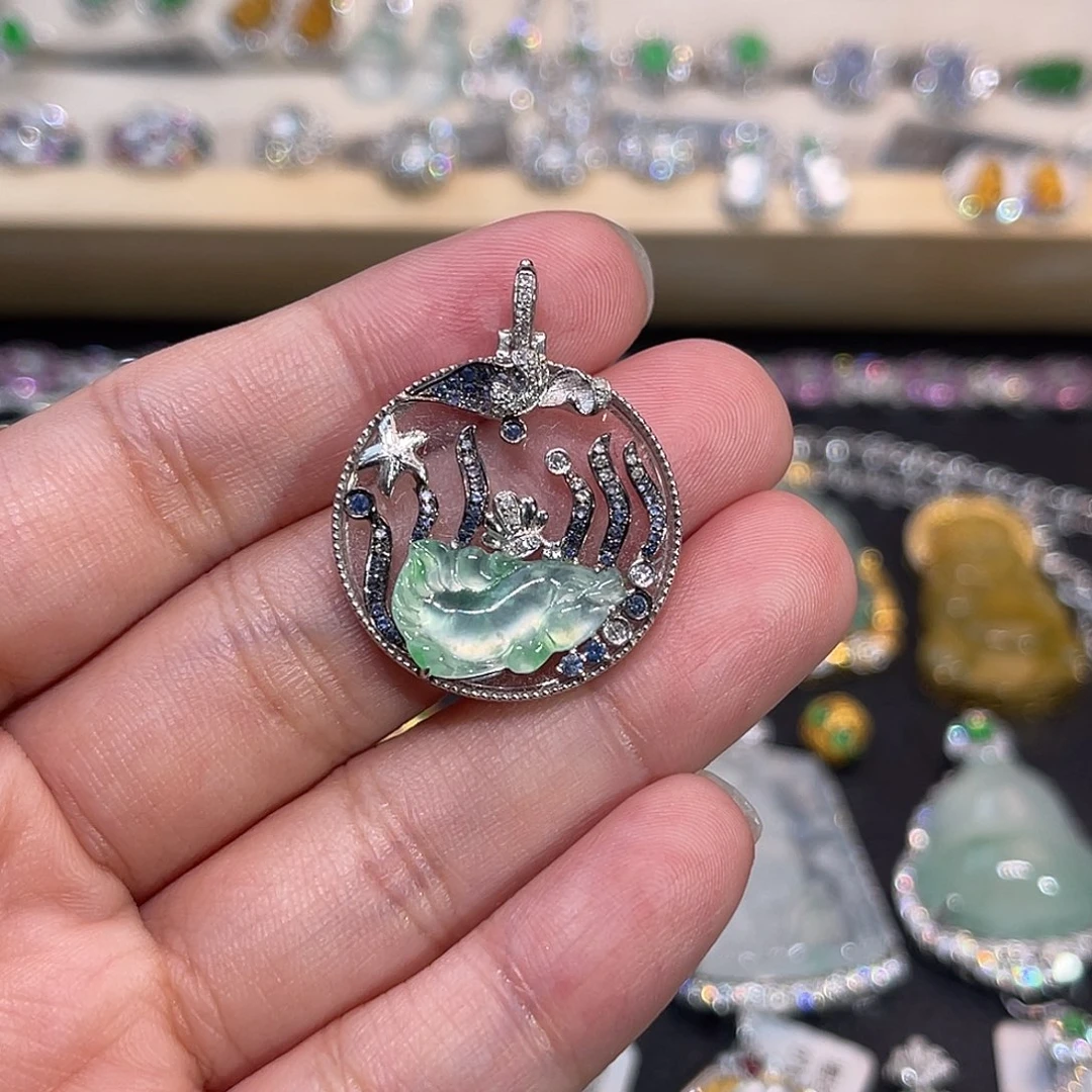 吊坠(不含链)18K金镶嵌翡翠多宝圆牌