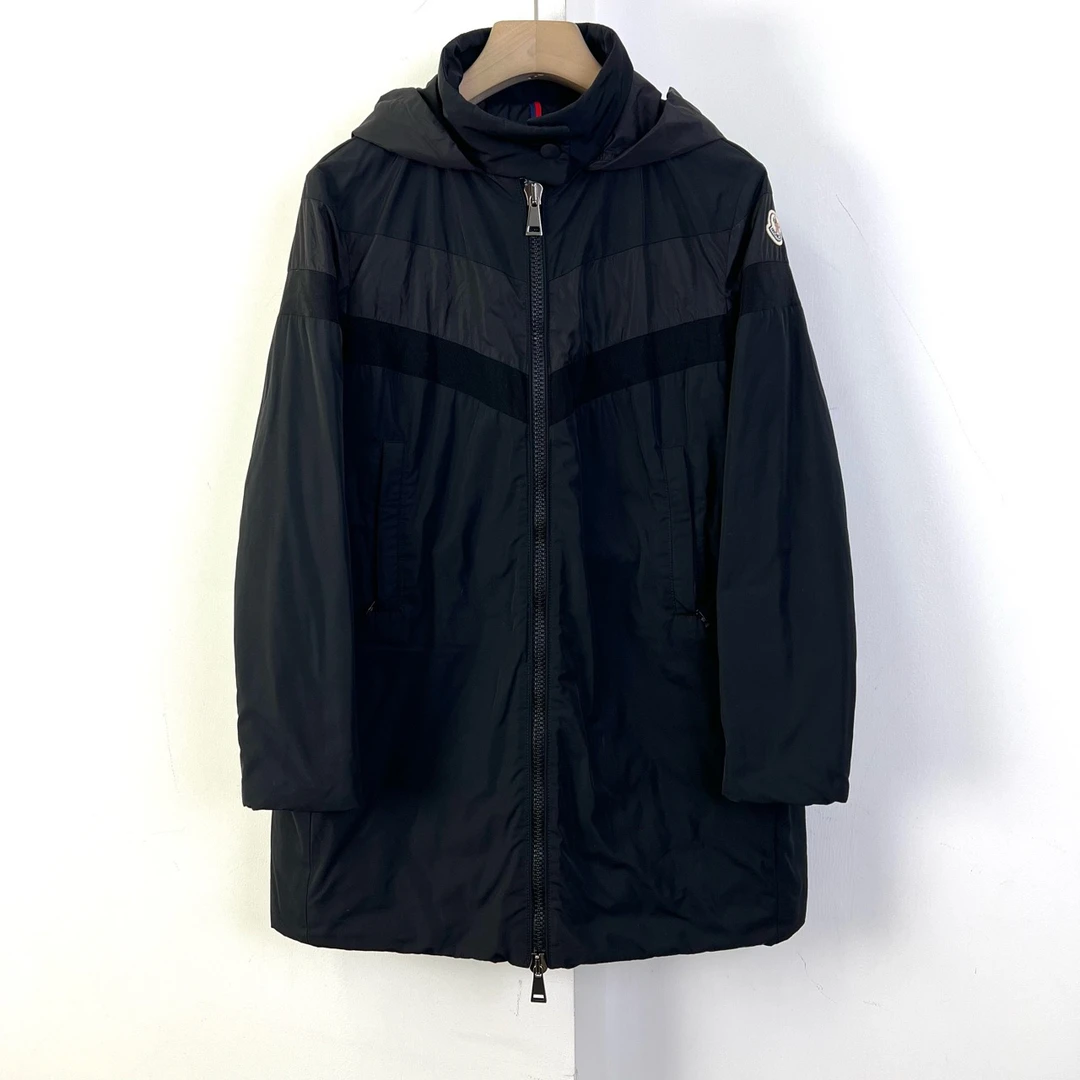 95新 MONCLER 0码/黑色拼接长款羽绒服/编码10644