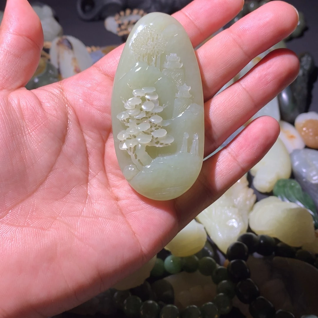 和田玉未镶嵌颈饰