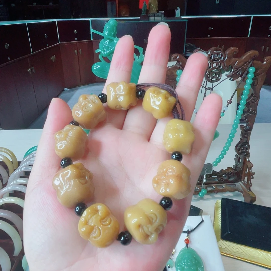 密玉（石英质玉）未镶嵌颈饰