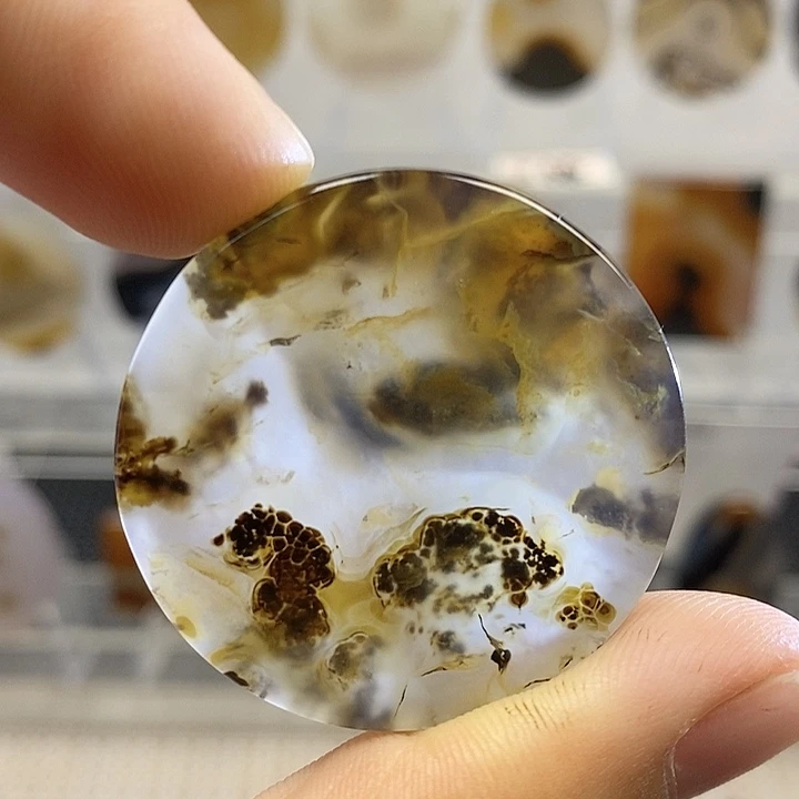 玛瑙/玉髓颈饰未镶嵌