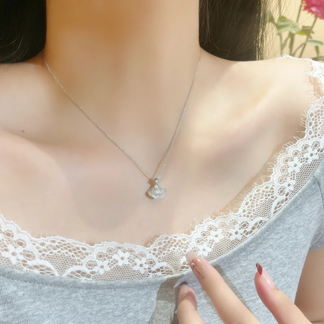 铜项链 贝子扇形锆石项链女款2025新款高级感轻奢小众锁骨链颈链
