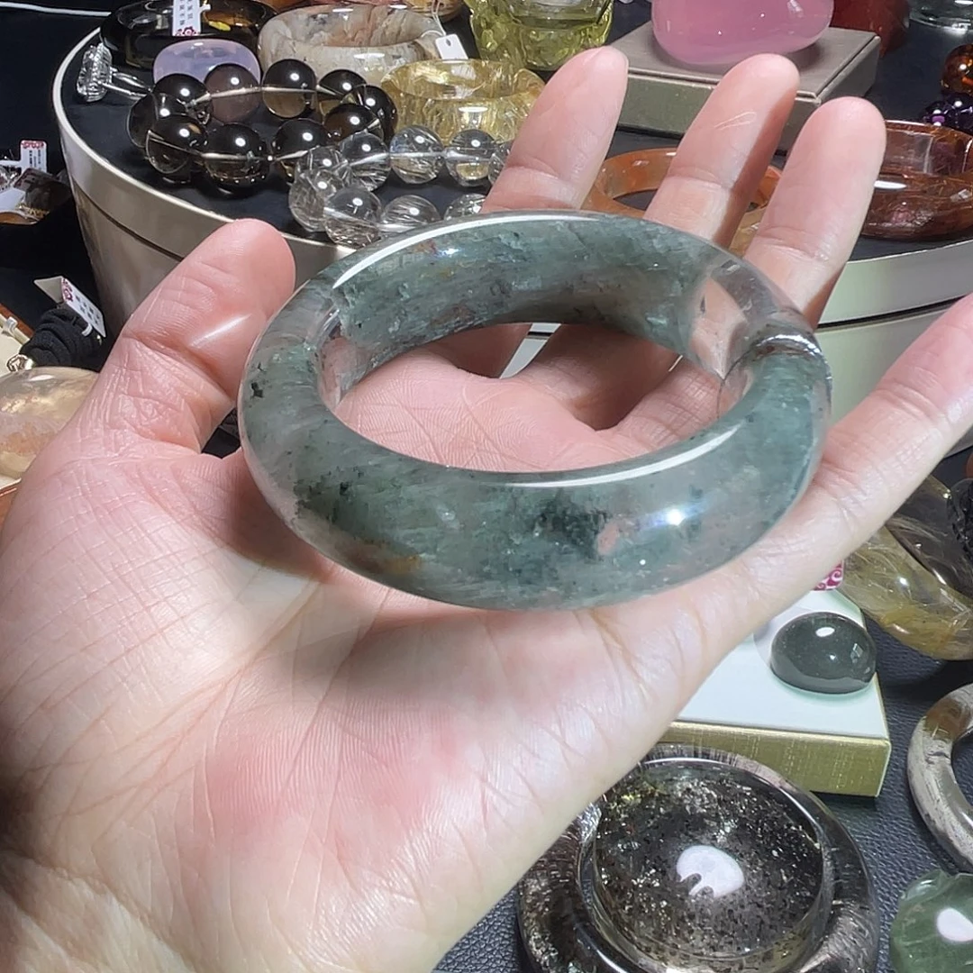 手镯未镶嵌水晶手镯
