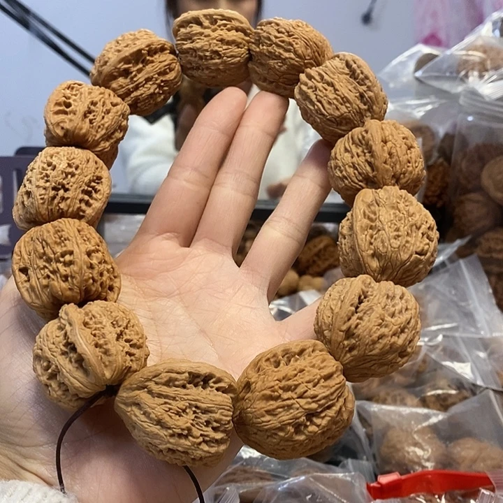 把件文玩核桃35绣球手持