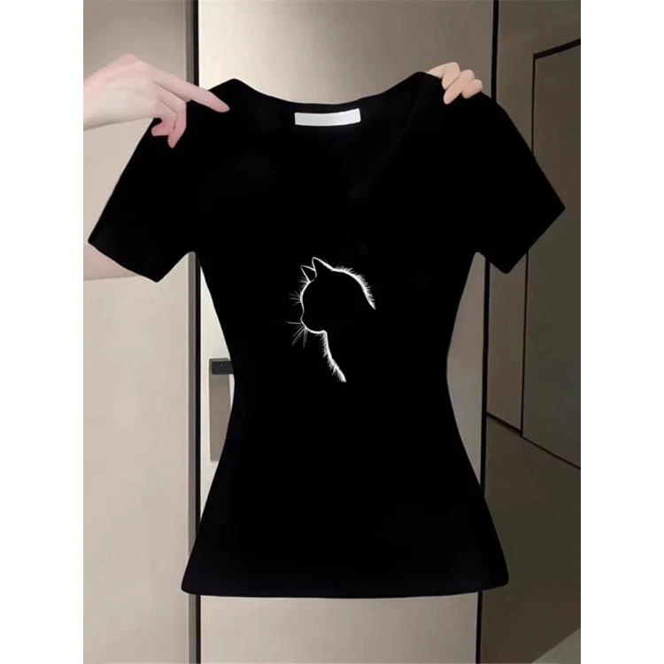 2025夏季韩系V领正肩短袖t恤纯欲风小猫甜妹穿搭显瘦气质上衣女装