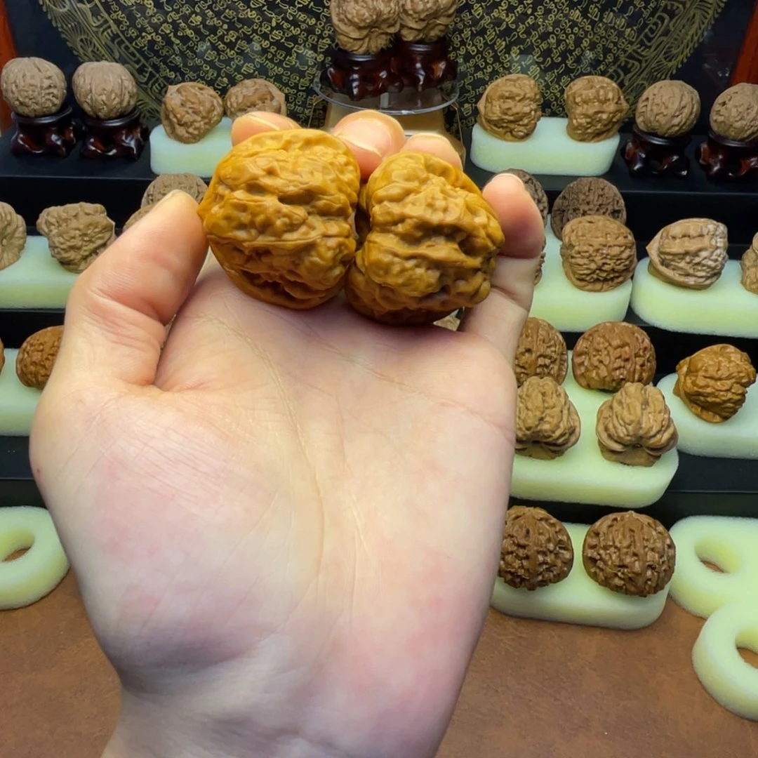 把件文玩核桃随机一对练手蛤蟆头