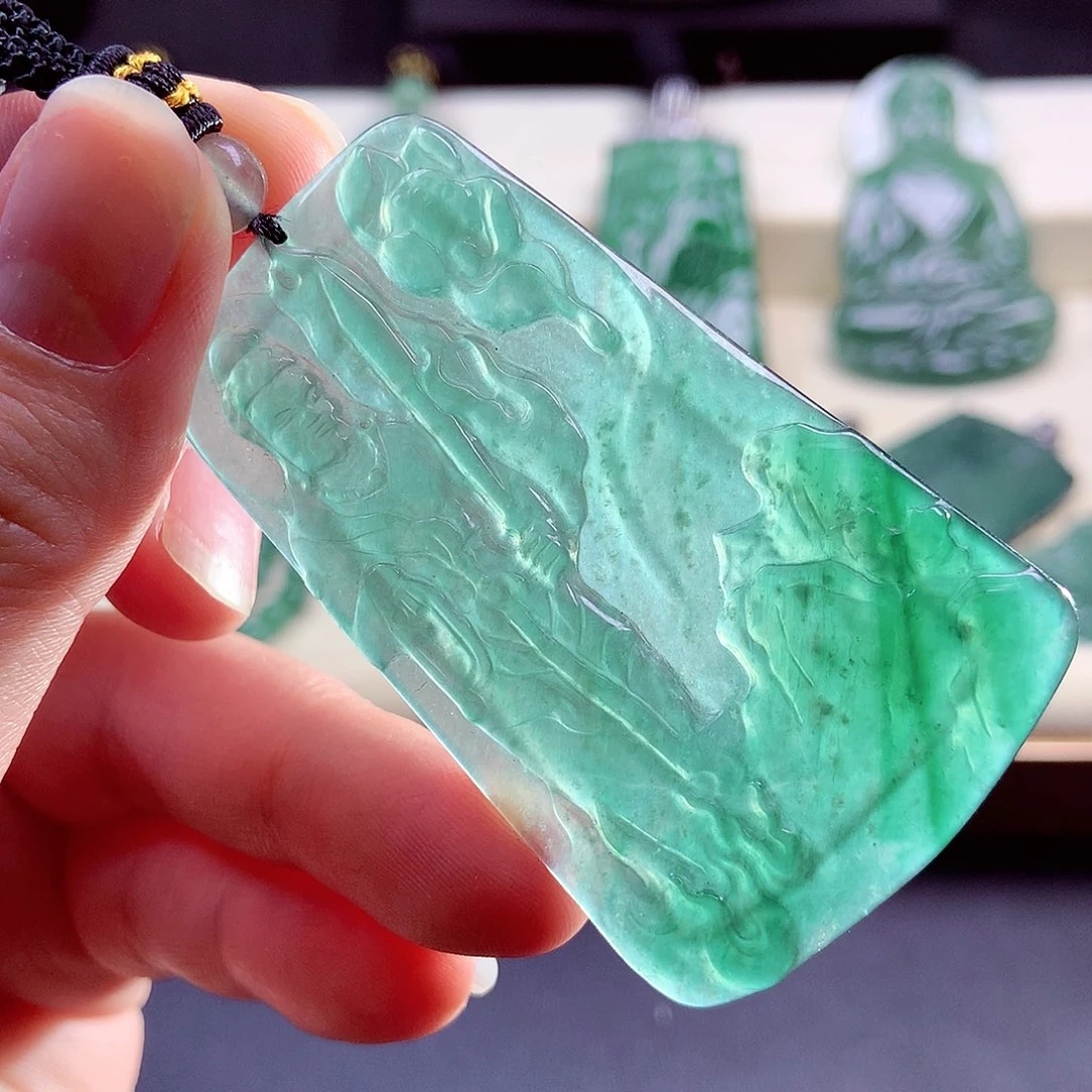 【闪购商品】颈饰未镶嵌翡翠天然