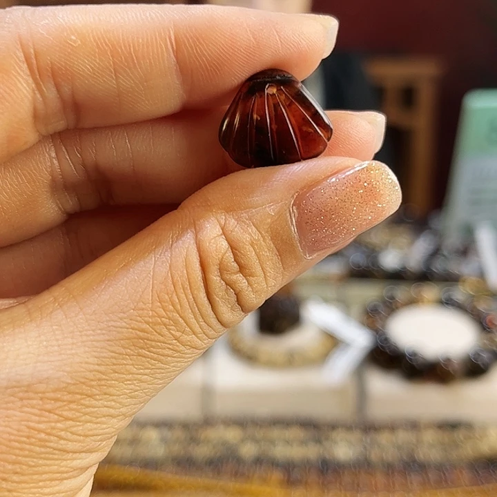 未镶嵌琥珀裸石抚顺琥珀30865贝