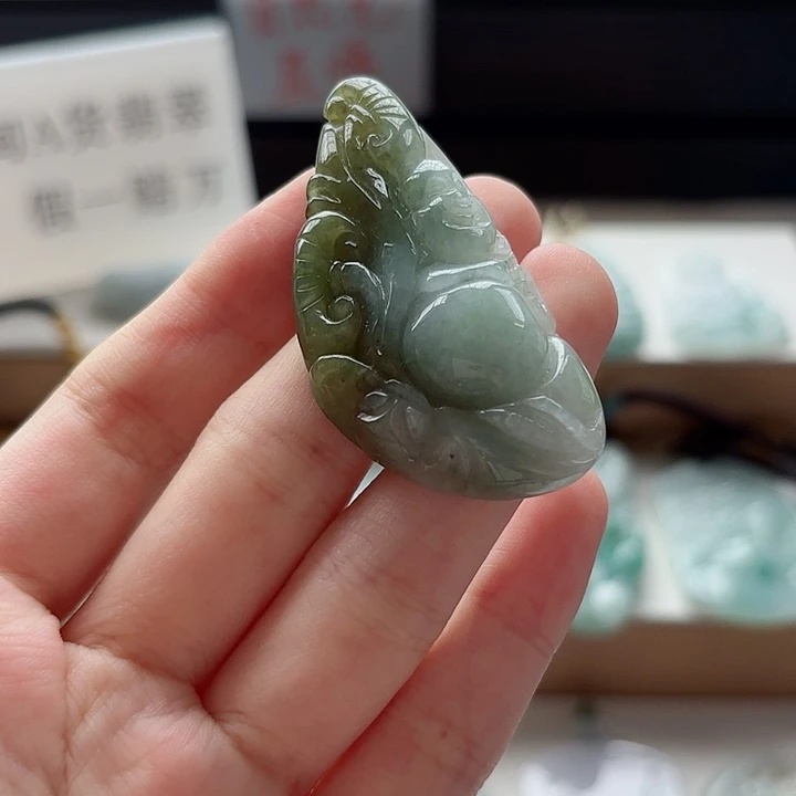 颈饰未镶嵌翡翠翡翠
