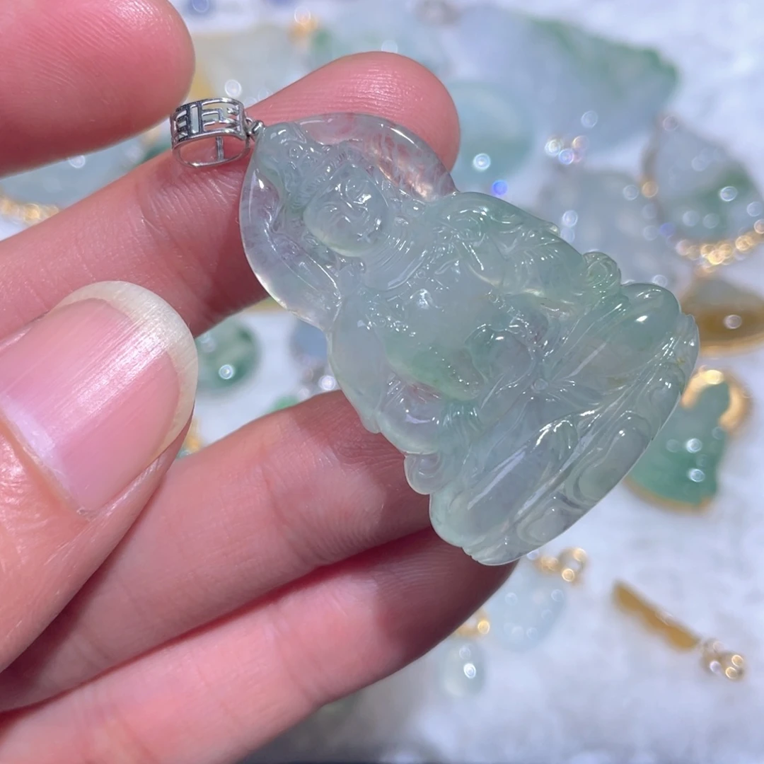 翡翠18K金镶嵌颈饰翡翠