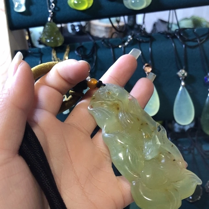 岫玉未镶嵌岫玉挂件