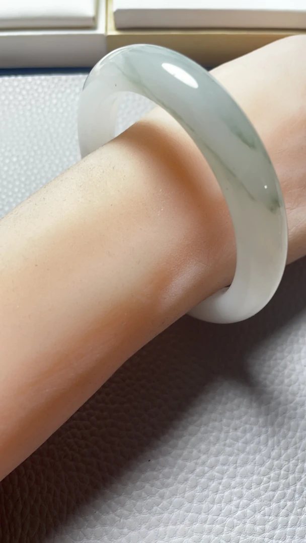 81号A-圈口57-58-天然玉石-正品保障，天山翠，冰翠，雪翠