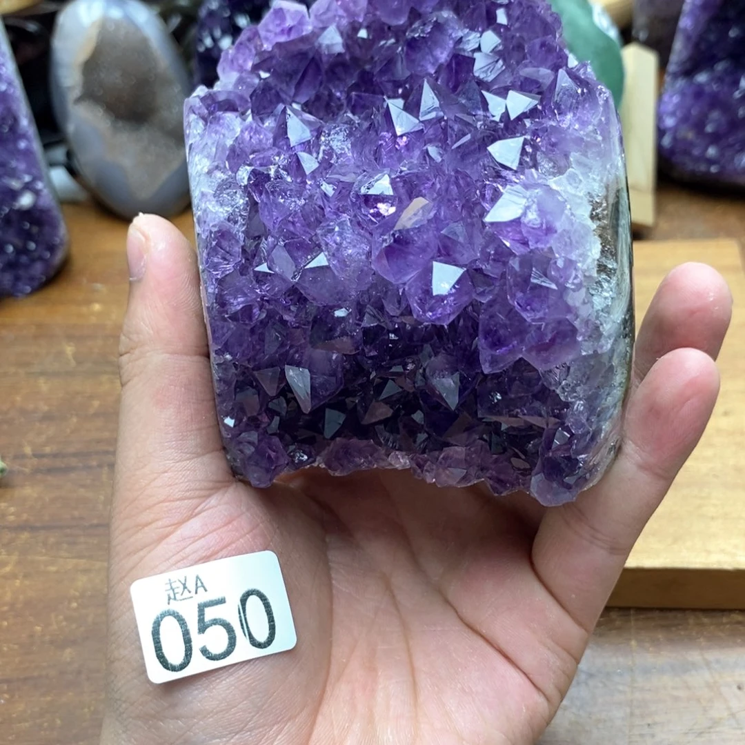 未镶嵌水晶大型摆件（非配饰）