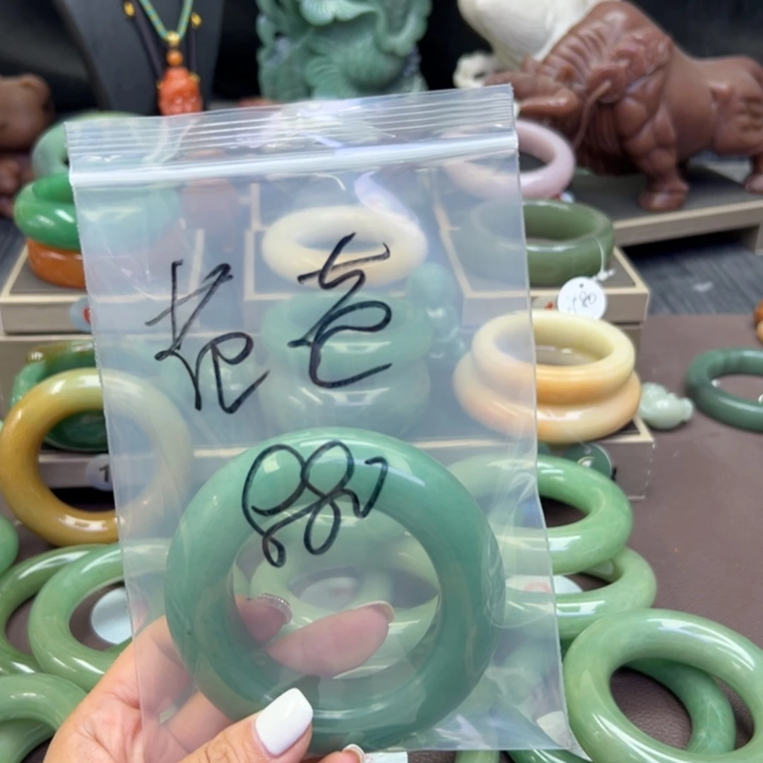 未镶嵌手镯石英岩玉范*?