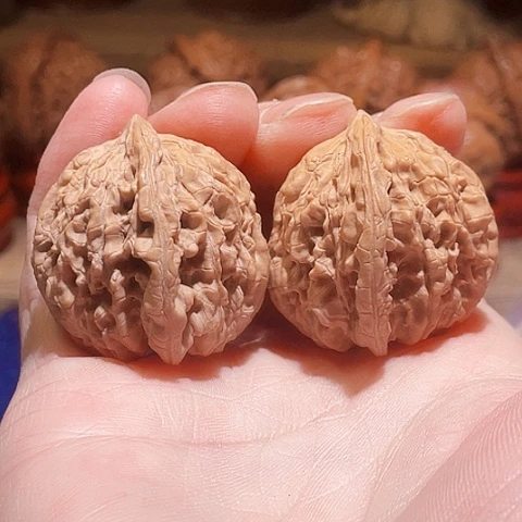 到***条把件文玩核桃码头的核桃33