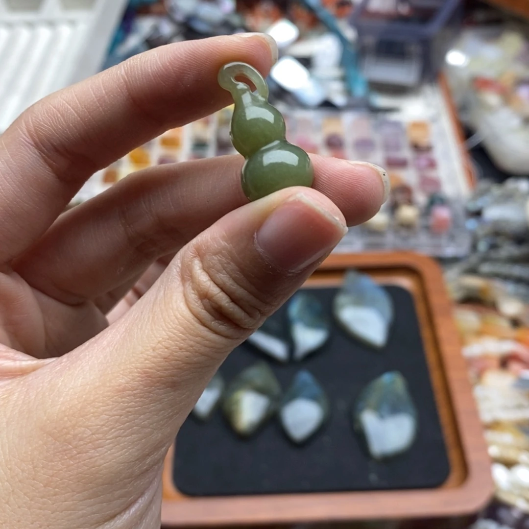 玛瑙/玉髓未镶嵌珠宝半成品一个装纯天然和田玉葫芦