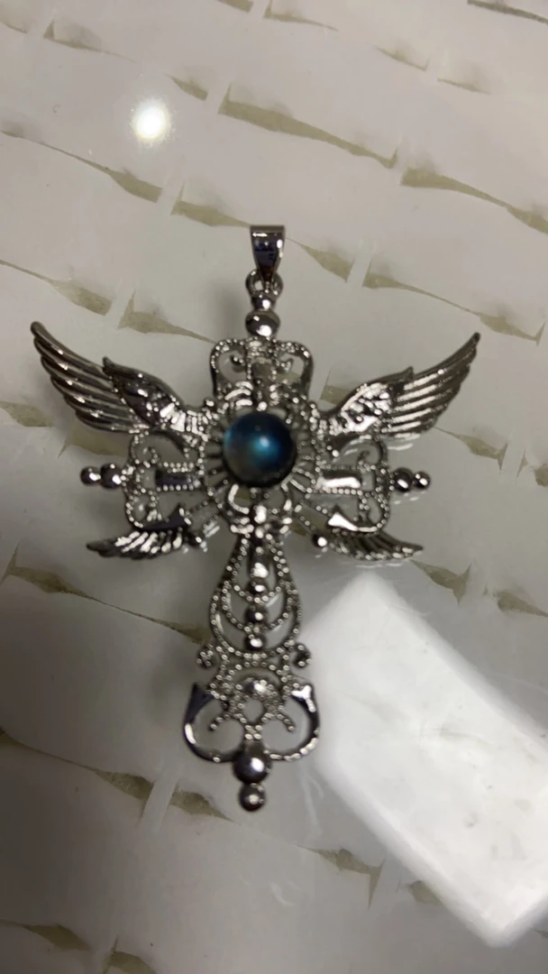 A37-天然水晶合金翅膀十字架吊坠