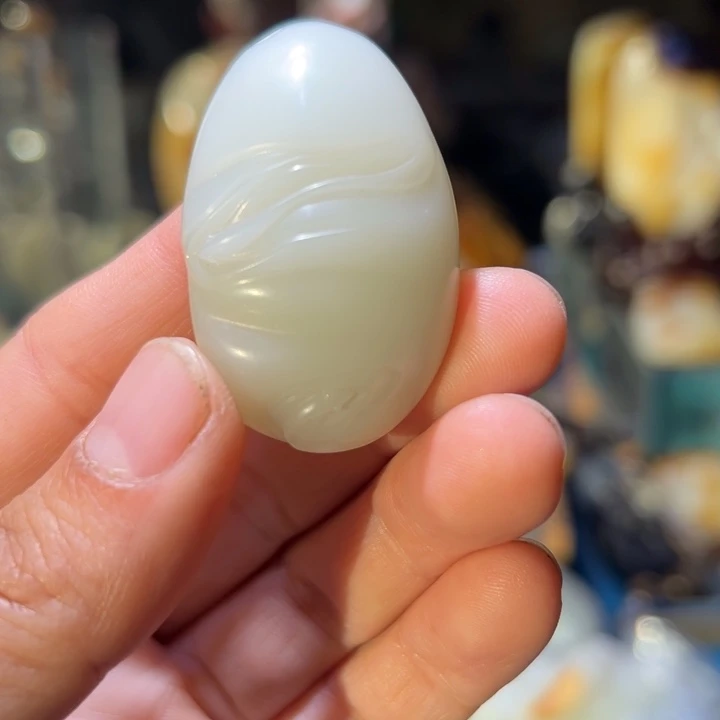 和田玉未镶嵌车挂