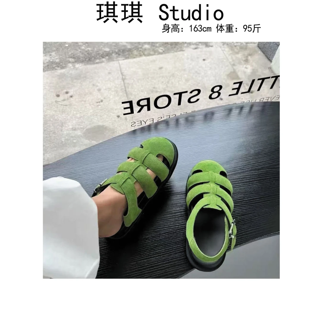 《琪琪家》夏季新款潮流气质时尚卡扣镂空舒适罗马休闲凉鞋-F3