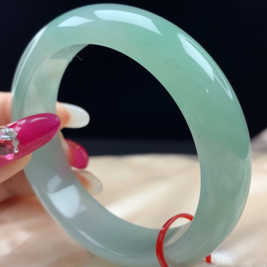 未镶嵌手镯翡翠0141，