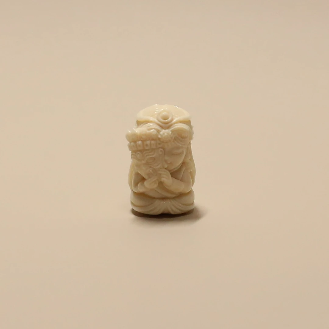 天然猛犸牙雕刻扎基拉姆造型特色雕刻件配饰