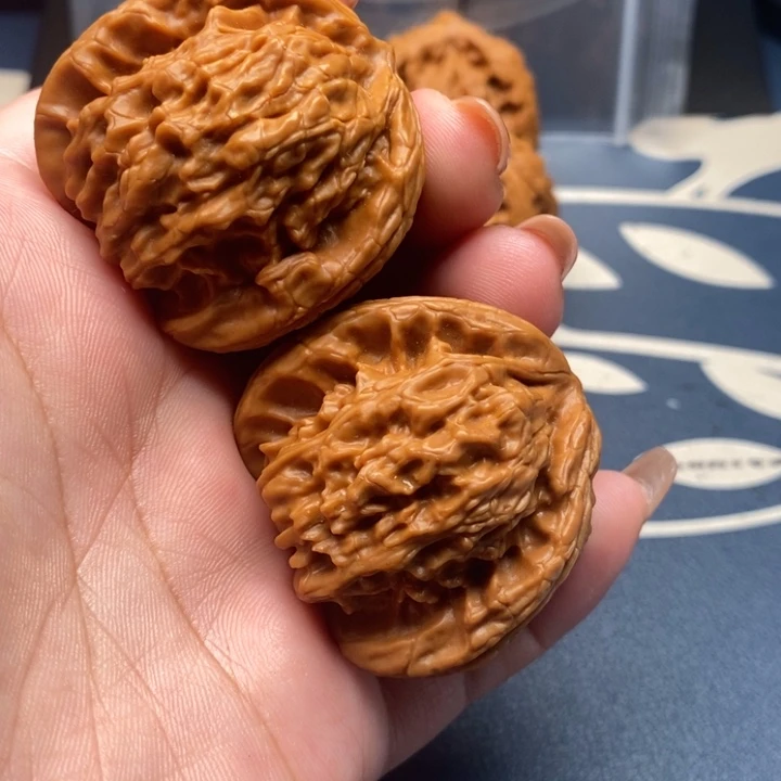 *****文玩核桃吊坠白狮子