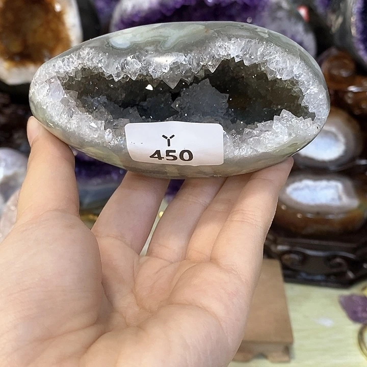 未镶嵌水晶大型摆件（非配饰）