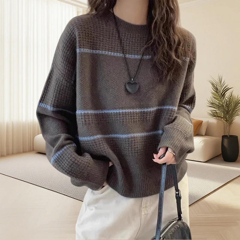 小众松弛感休闲早秋气质穿搭灰色撞色条纹圆领毛衣秋冬厚实针织衫