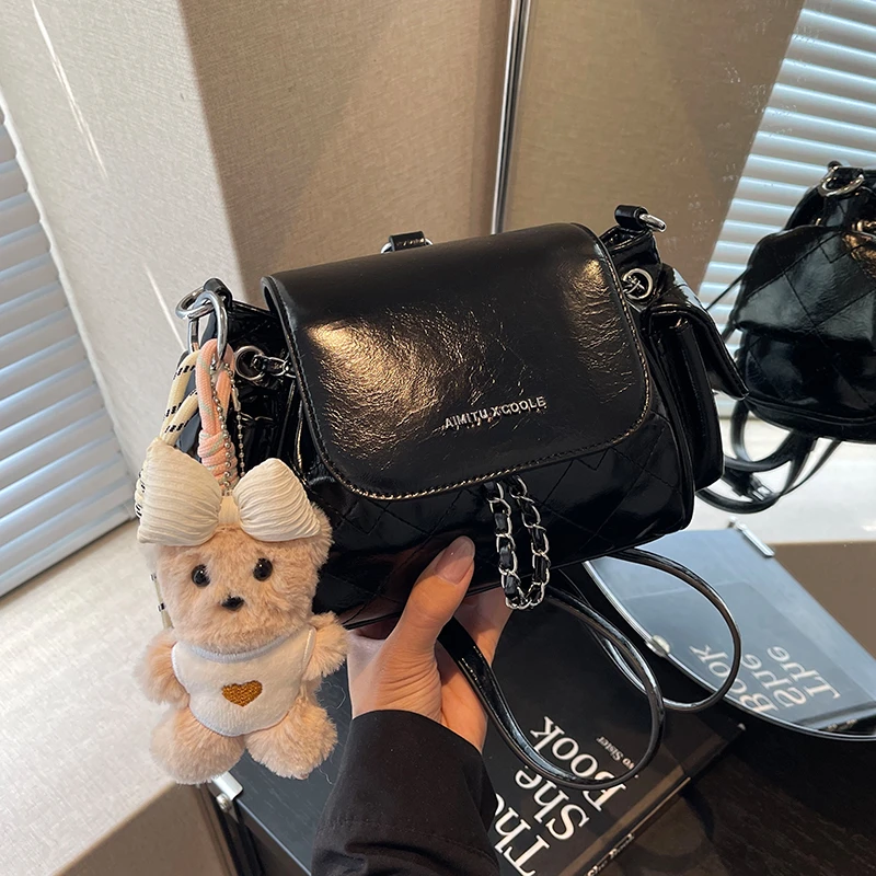 艾米兔女包2025新款休闲斜挎包质感纯色简约百搭轻便单肩包双肩包