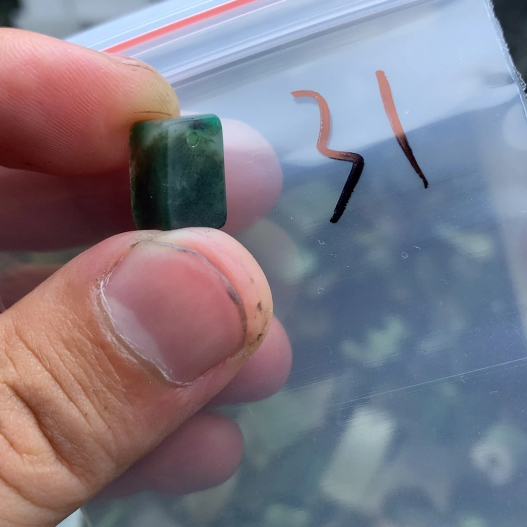 未镶嵌独山玉珠宝半成品