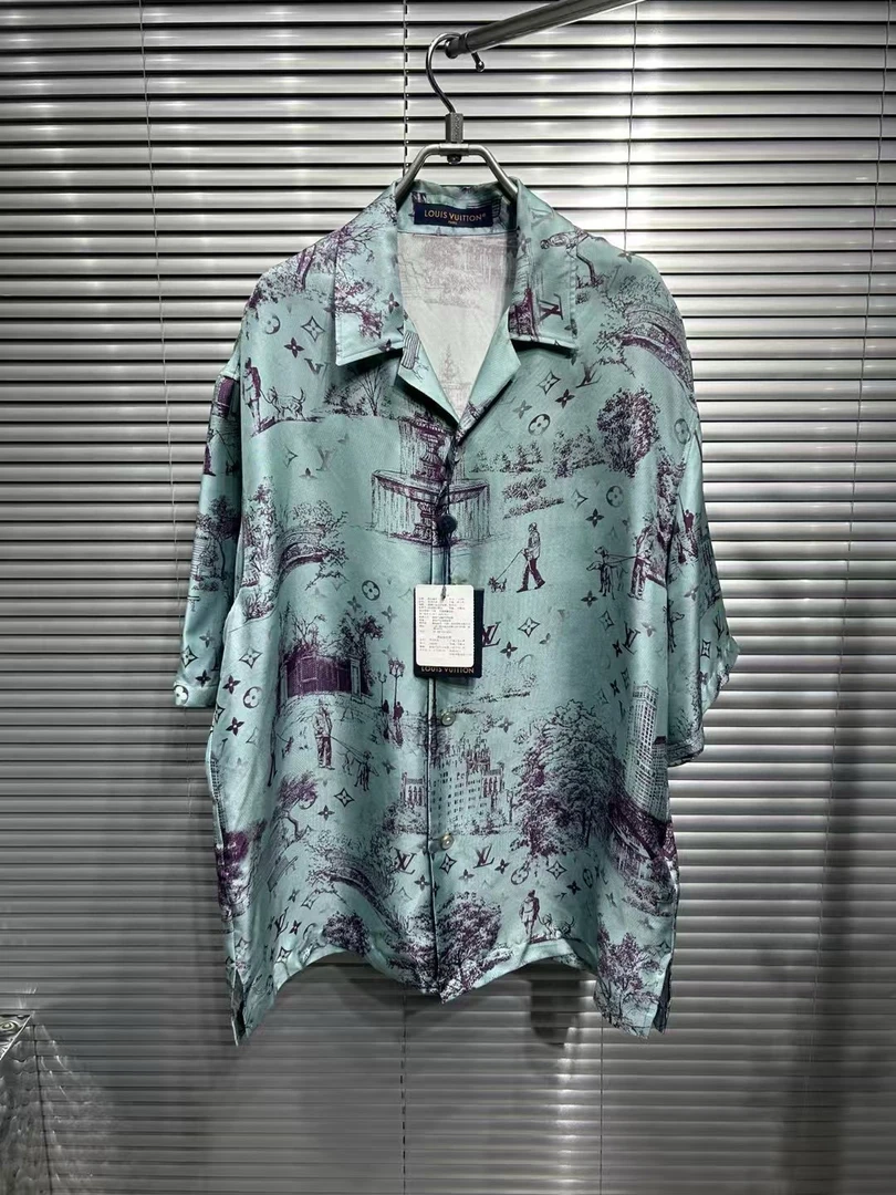 未使用 LouisVuitton/路易威登 25ss青绿色桑蚕丝短袖/m码