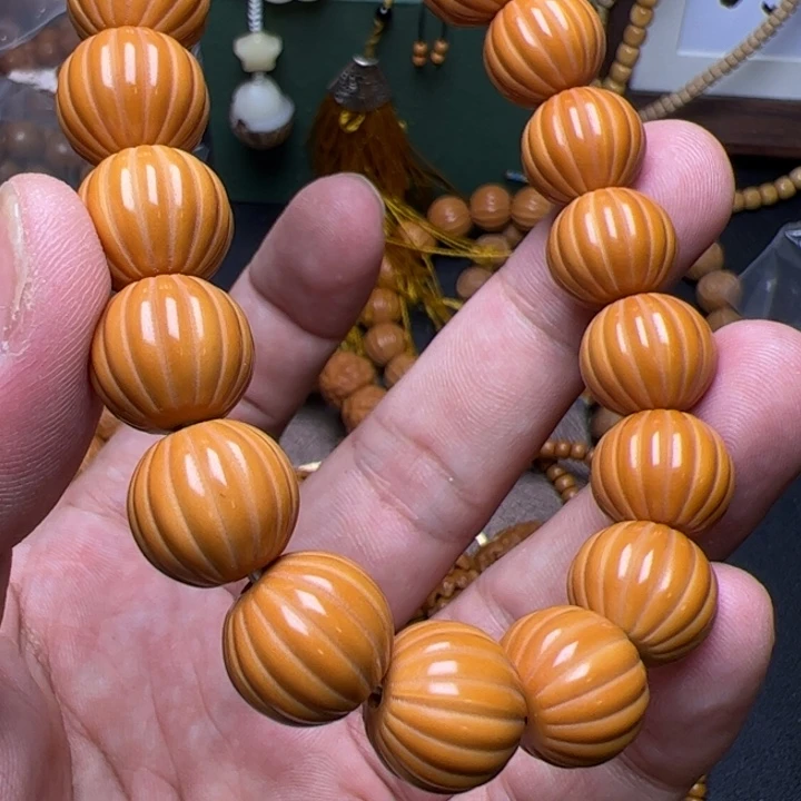 猴头核桃吊坠噢看看