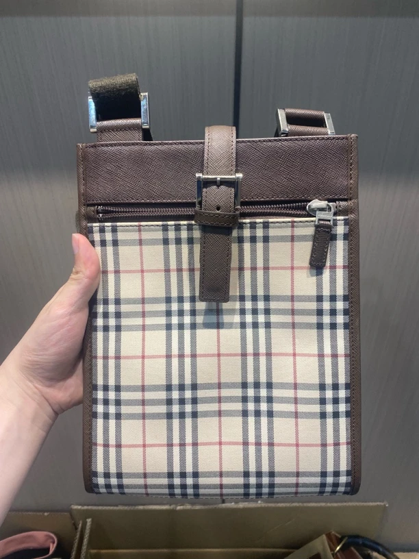 95新 BURBERRY/博柏利 博柏利/单肩包/r180