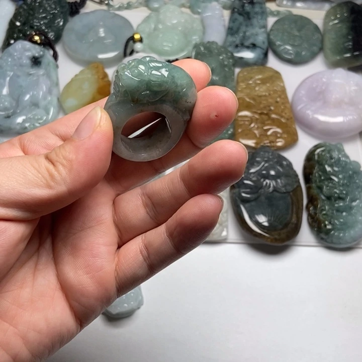 翡翠未镶嵌颈饰扳指34