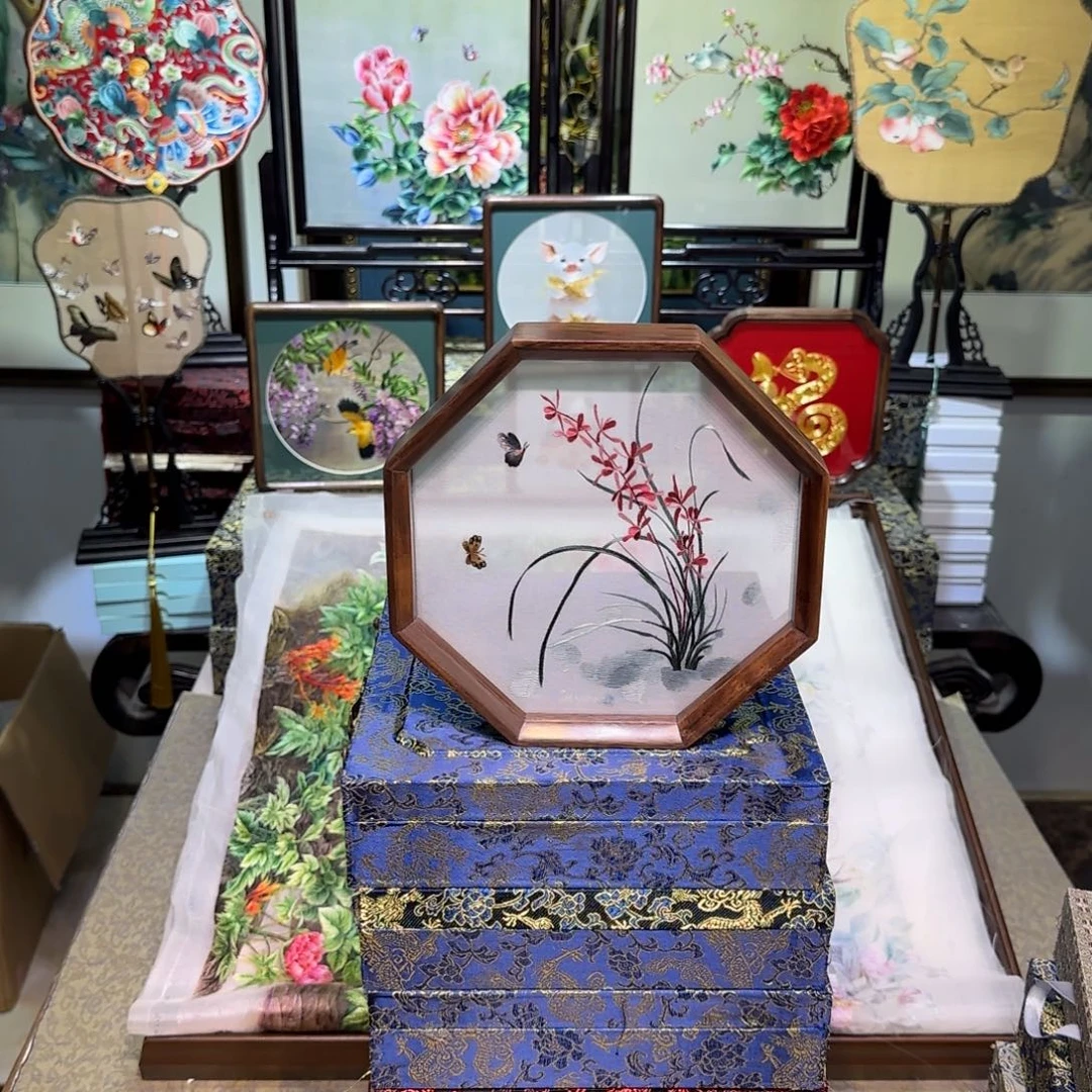 刺绣刺绣工艺精湛