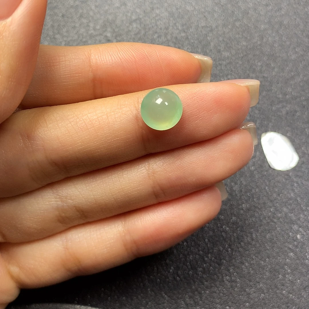 翡翠未镶嵌挂件蛋面