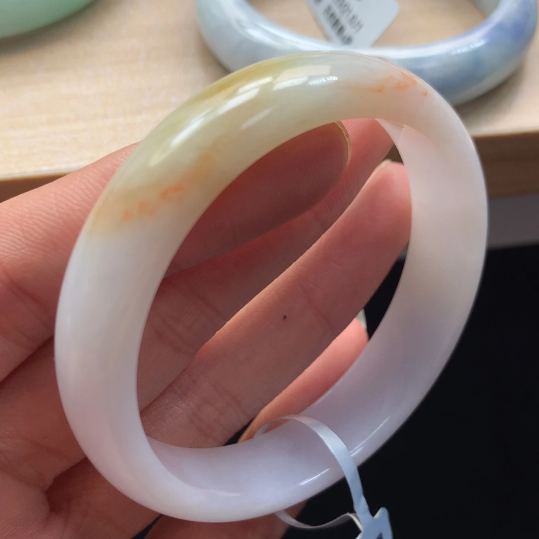 未镶嵌手镯翡翠手镯