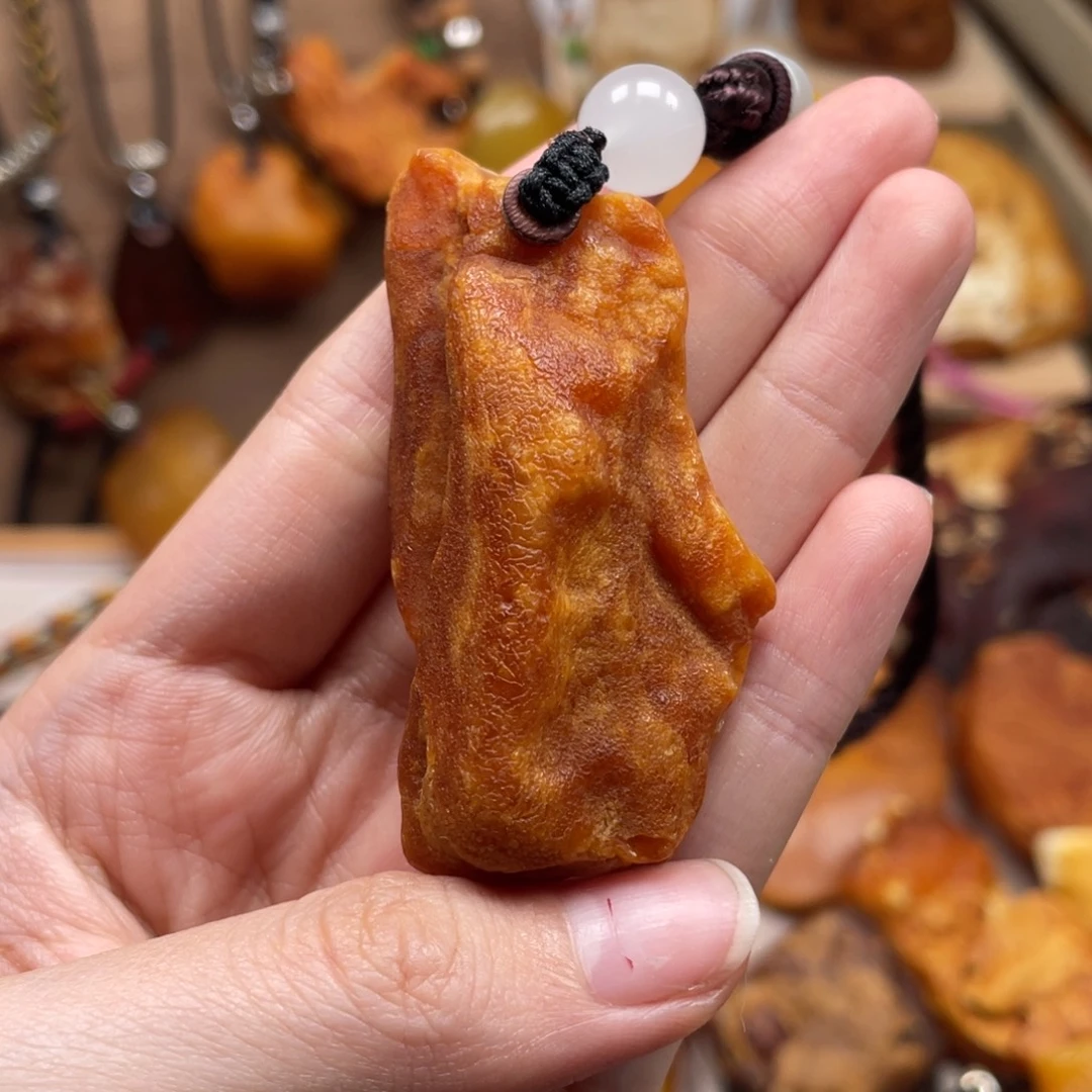 琥珀未镶嵌珠宝奇石