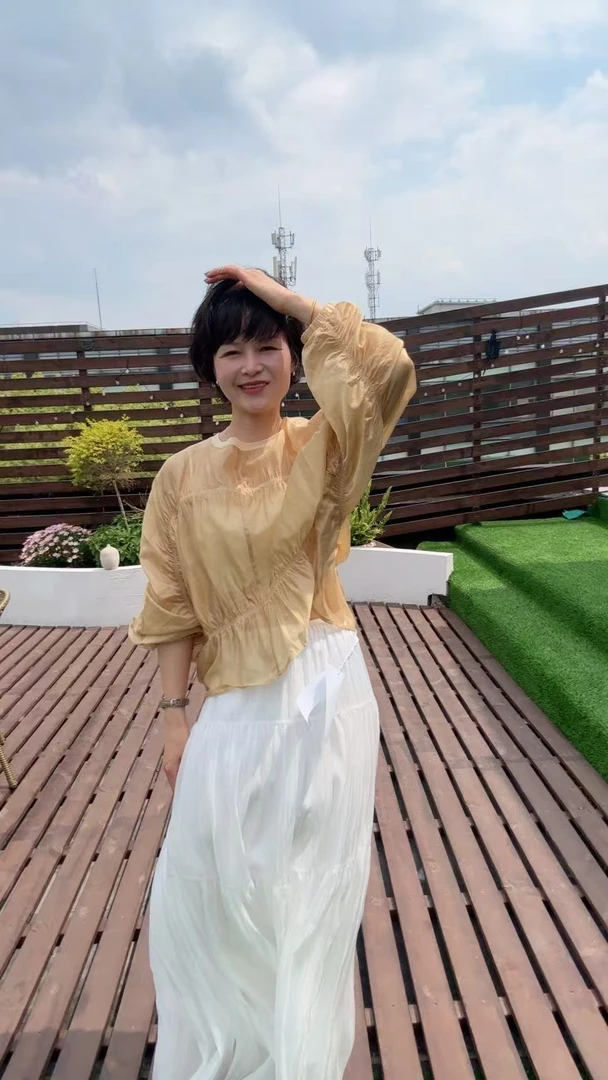 防晒常规耐脏时尚珠片长袖雪纺衫夏季舒适灯笼袖衬衫