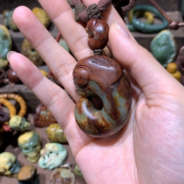 岫岩河磨玉（透闪石质玉）未镶嵌挂件末*识