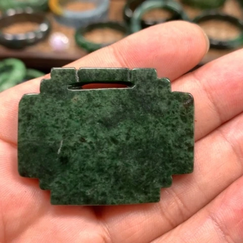 【闪购商品】颈饰未镶嵌翡翠冯*霆