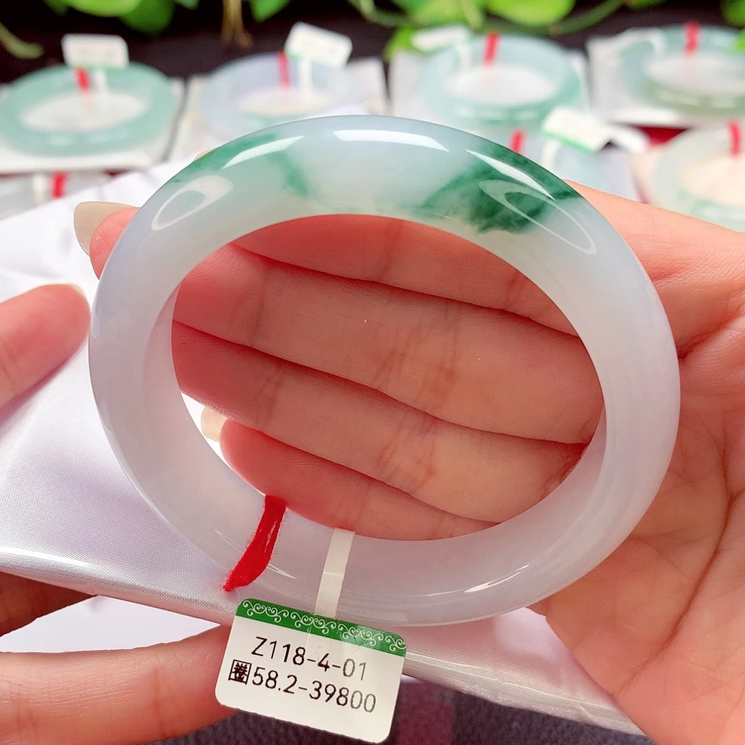 翡翠未镶嵌手镯天然翡翠手镯