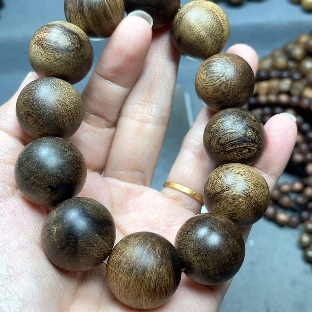 沉香手串白棋瘤疤2.0