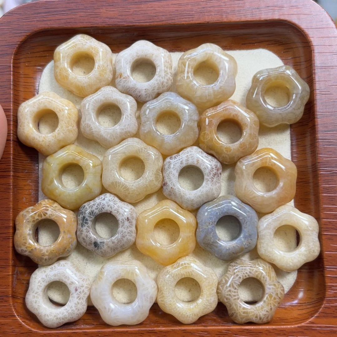 硅化玉未镶嵌颈饰小花朵20米1个