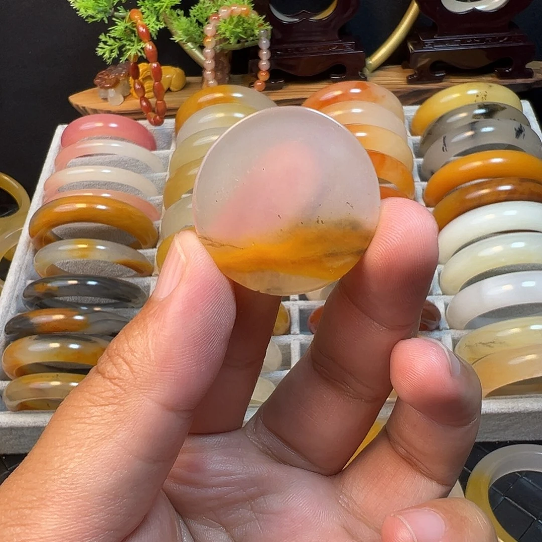 石英质玉（黄龙玉）未镶嵌手镯