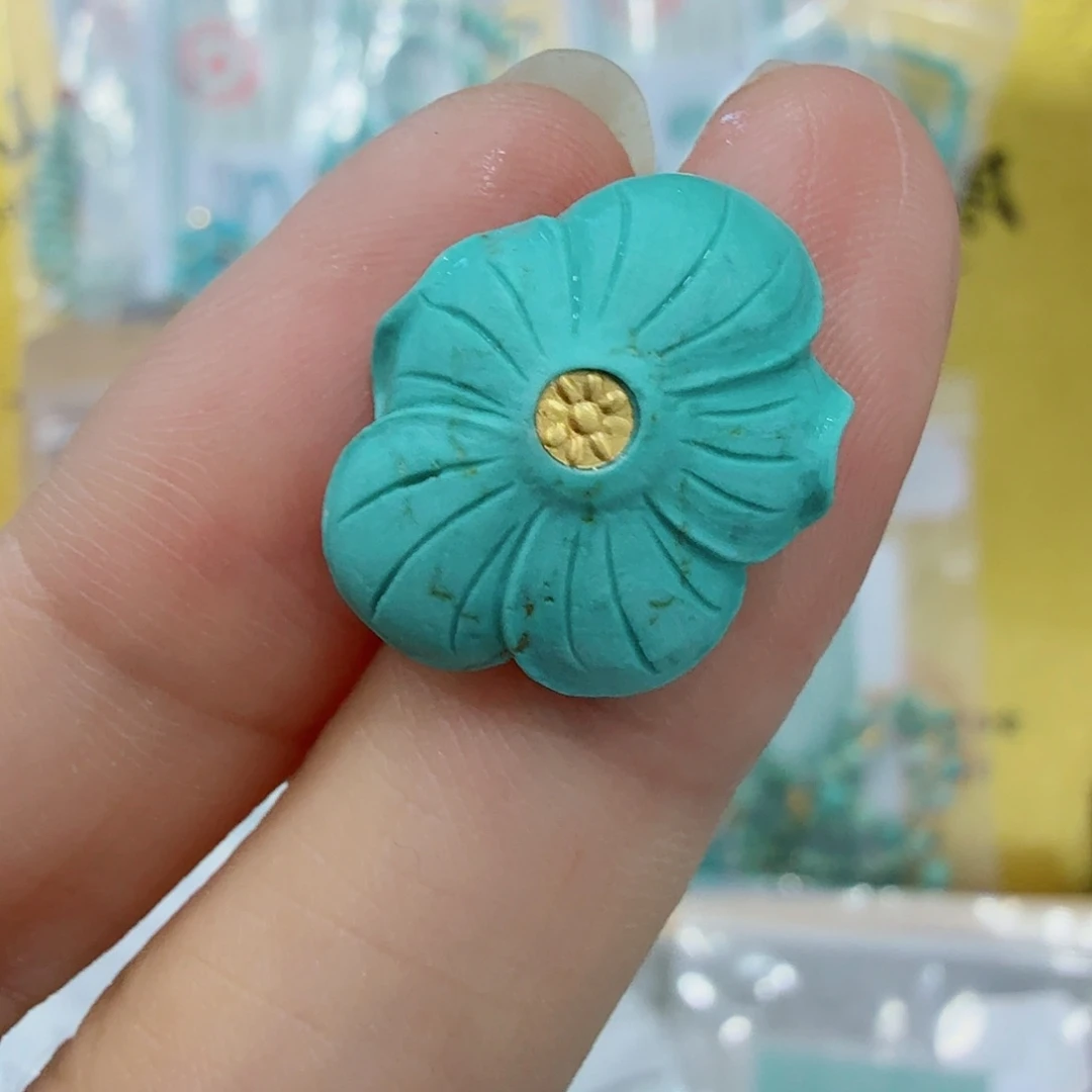 未镶嵌绿松石珠宝奇石